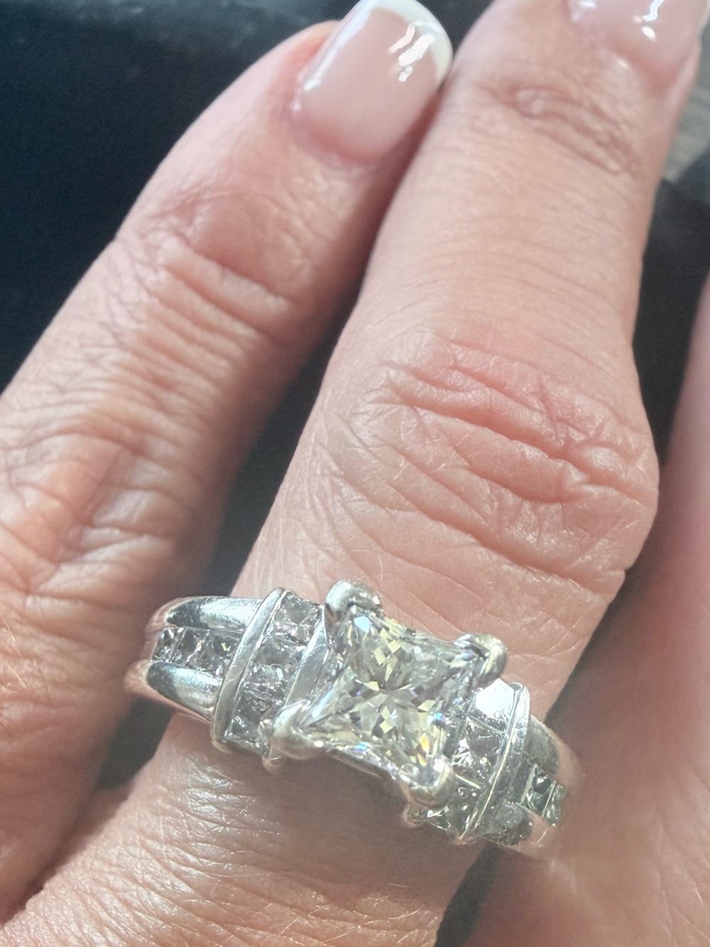 14 Carat White Gold Princess-Cut Sparkling Ring